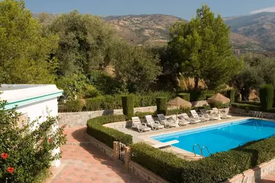 Image de Maison de campagne \"Delia\" avec vue sur la montagne, piscine partagée et Wi-Fi