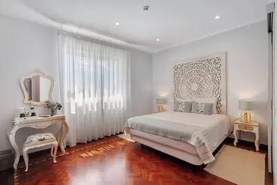 Image de Chambre \"Sal\" avec piscine partagée, Wi-Fi et climatisation