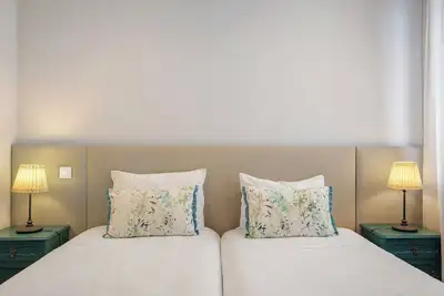 Image de Chambre \"Ria\" avec piscine partagée, Wi-Fi et climatisation