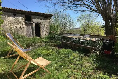 Image de Gîte Traditionnel et Bio dans la Vallée de la Tude – Nature, Confort et Détente