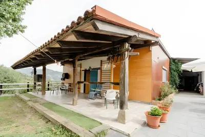 Image de Chalet 'Alarpe Aterpetxea' avec vue sur montagne, terrasse partagée et jardin partagé