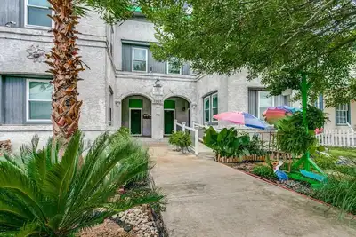 Image de Beautifully decorated 1-bedroom for long term stay