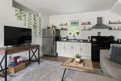 Image de Renovated 1 bedroom Condo Amazing Central Location