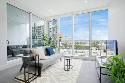 Image de Lidcombe Chic 1-bedroom apartment with fitness room and pool