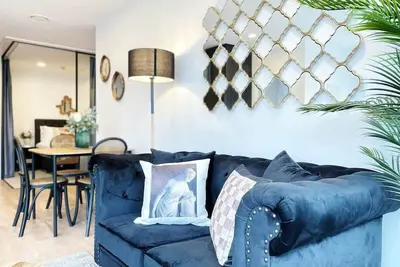 Image de Luxury Central Parkside Living vs Aircon Pool Gym