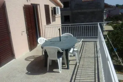 Image de Appartement de deux chambres avec la terrasse Biograd na Moru, Biograd (A-24160-a)