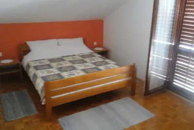 Image de Appartement de deux chambres avec le balcon Biograd na Moru, Biograd (A-24160-b)