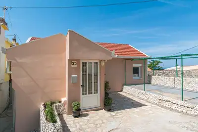 Image de Appartement de deux chambres avec la terrasse Brist, Makarska (A-11039-c)