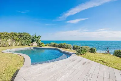 Image de Les Issambres Villa Pieds Dans L Eau Vue Mer Panoramique Piscine