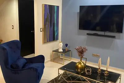 Image de Luxurious apartment in exclusive area of the city