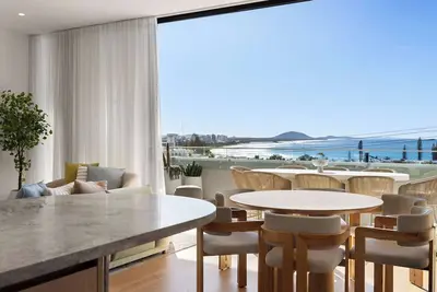 Image de The Skyview - Panoramic Beach House with Lap Pool