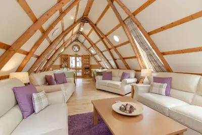 Image de Belle maison de vacances privée avec Tv, patio, animaux admis, vue panoramique et parking