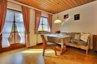 Cozy one-bedroom apartment with terrace in the mountains
