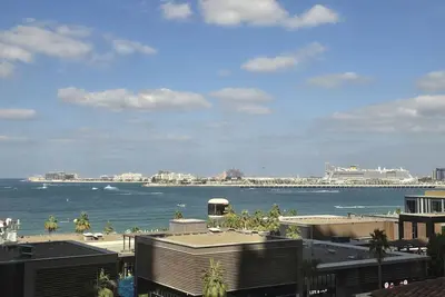 Image de Full Sea View Spacious 3-bedroom apartment with WiFi, Ac, in fabulous Dubai