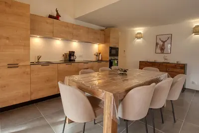 Image de Bel appartement neuf 8 pers près du village avec Wifi et garage