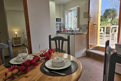 Image de Soportujar, salon, salon/cuisine, 1 ch. et sdb.