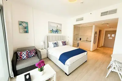 Image de Yas Island Waters Edge Studio