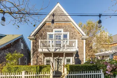 Image de *New* The Little Pearl: Hot tub, Dog friendly!