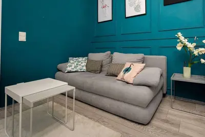 Image de The Dazzling Emerald Apartment