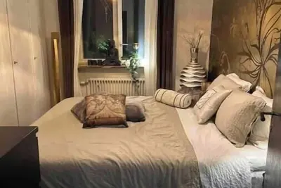 Image de Cozy 1 Bedr, 1 Livingr, 1Kitchen, Bath+Tub balcony minutes fr the❤️Of Stockholm city