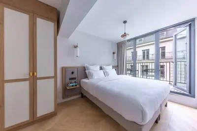 Opera - Une Chambre avec Balcon