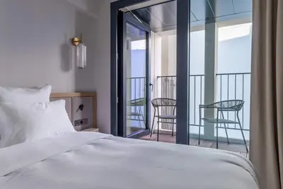 Opera - Une Chambre avec Balcon