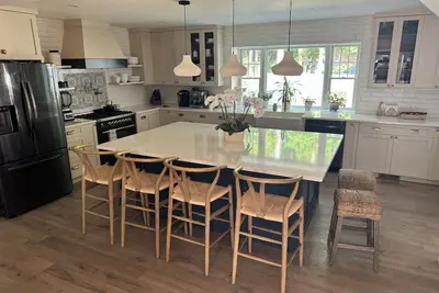 Image de Spacious 5-bedroom home with state of the art kitchen in charming Cape May