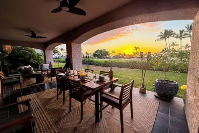Image de New Luxury Ocean & Sunset View with Huge Wrap Around Lanai and Golf Discounts