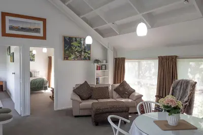 Image de Tawa Retreat - Wellington Holiday Home