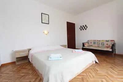 Image de Rosanna 2 Three-Bedroom Apartment with Balcony