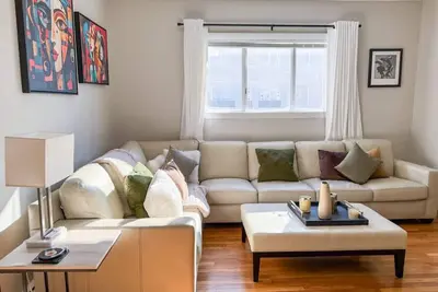 Image de Private Parking! 4br Family Home in South Boston