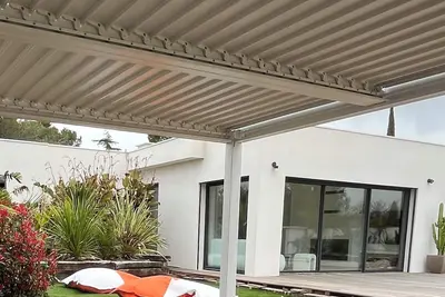 Image de Maison, piscine, jacuzzi Ă 5 mins de cassis parfaite pour 2 couples/enfants