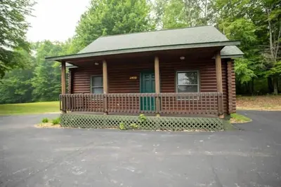 Image de Cabin 2498 - Spacious Log Cabin inside Private Resort