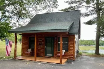 Image de Cabin 5464 - Pond View Log Cabin in Private Resort