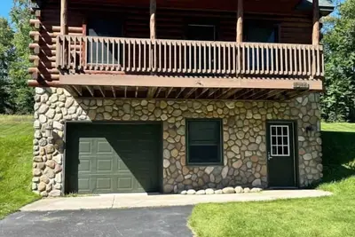 Image de Cabin 2378 - Scenic Log Cabin within Private Resort