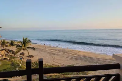 Image de Paradise on the Pacific!