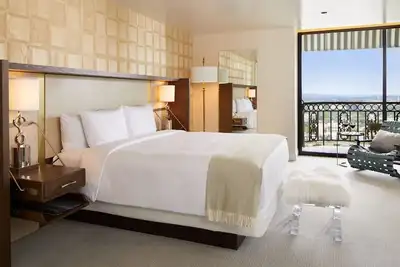 Image de Gate Two Bedroom Suite at The London West Hollywood, Rooftop Pool, Parking