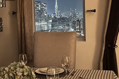 Image de See New York Now - Apt 1 - Sleep 21-People! - 15 mins to Nyc