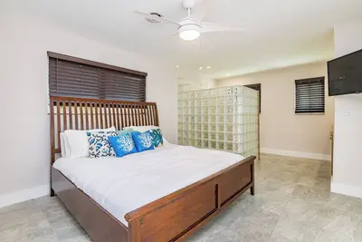 Image de Charming 3-bedroom house with WiFi and Ac in Hollywood