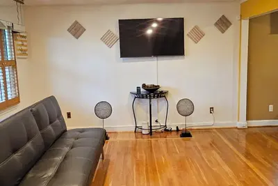 Image de Spacious 4-bedroom house in delightful Temple Hills with WiFi, Ac.