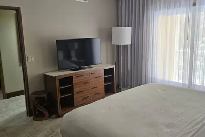 Image de Spacious 3-b\/r resort style in fantastic Philipsburg with WiFi, fitness room, Ac