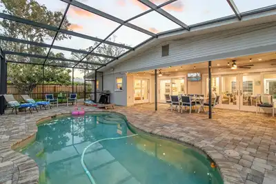 Image de Waters Edge | Canal-Front, Heated Pool, Walk to Siesta Key Beach & Village