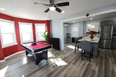 Image de The Cape Ac- Close to all w/ Pool Table!