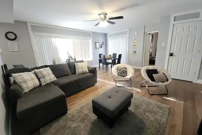 Image de SeaBreeze Suite - Experience Comfort and Style!