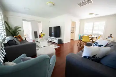 Image de Games house 3Bed 2 Bath Family Home