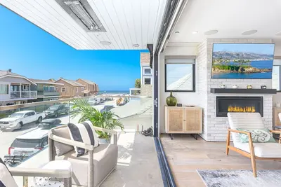 Image de Luxury Three-Level Condo | Ac, Ocean Views & Rooftop Deck w/ Private Hot Tub | Steps to the Sand!