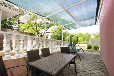 Image de Appartement de deux chambres avec la terrasse Baska, Krk (A-24175-b)