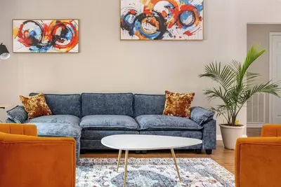 Image de The Woodlands Stylish Stay! Minutes to Market Street’s world-class shopping
