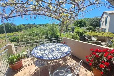 Image de Authenticité Maison 4 personnes au cœur des vignes