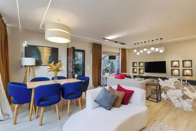 Image de furnished apartment with beautiful backyard in sheikh zayed